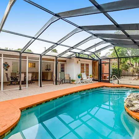 Ouellette Oasis Villa